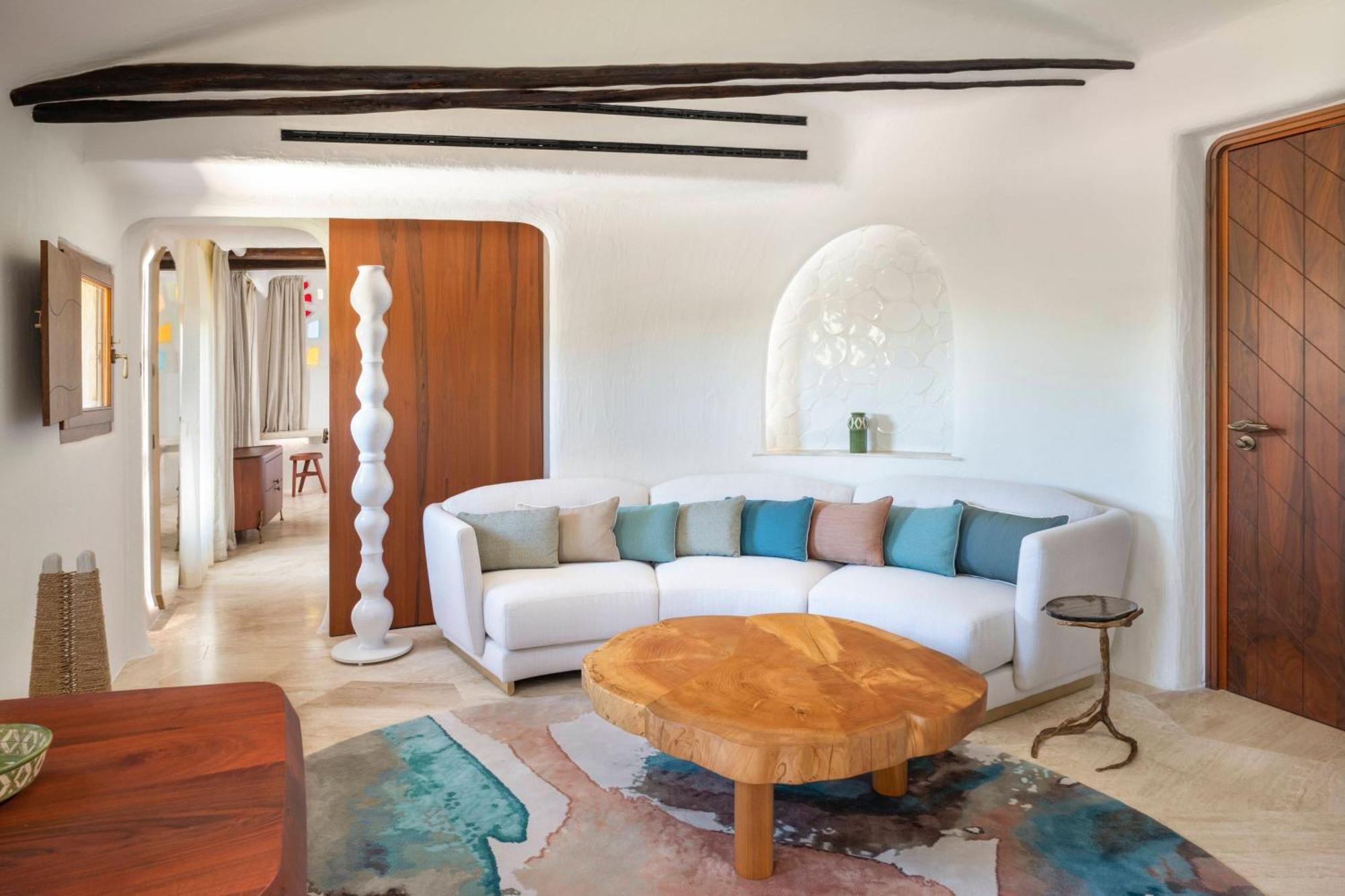 Deluxe King Suite Terrace Inner View